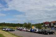 Lørdag - det er avsatser her, hvor bilene er parkert i system