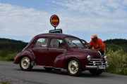 Lørdag - Her kommer det enda en bil, det er en Renault 4CV R 1062 fra 1960 med 20hk