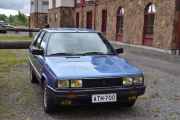 Her står det sannelig en finsk veteran, det er en Renault 11 GTS fra rundt 1980 åra. Den har jeg sett før her i 2019 og på Norsjø i 2022