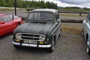 Og her står det en svensk Renault 4 fra 1972, da kan dere sammenligne grillen med den finske fra 1970 åra