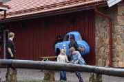 Nå mimrer jeg igjen, den hang på veggen for 10 år siden, men da hadde den ikke nr. 87 på siden