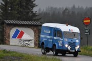 Så venter jeg på det riktige øyeblikket når Renaultklubbens andre klubb-bil kommer (den første kommer ikke)