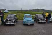 Her ser vi tre Renault 4CV ved siden av hverandre, den til høyre er fra 1950 mens de to andre er fra 1960-61. Du ser tydelig forskjell