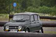 Men nå er det lunsj, og her ser jeg en Renault 4 fra 1972 som heller ikke ville starte