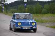 Magnus kom seg ned igjen, han har 95 hestekrefter og alltid med seg en i bilen