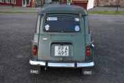 Men svenskene kom med fem Renault 4, så da blir det ti til sammen. Så Renault 8 må se seg slått i antall