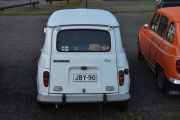 Se her ja, Renault 4 GTL Clan. Dette var vel det siste vi så av Renault 4, den ble vel ikke produsert i Frankrike