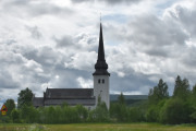 Her har vi Dalby kyrka som er fra 1928 og har et av Sveriges høyeste tretårn