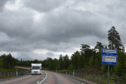 1 km til Lisskogåsen rasteplass og 59 km til Johannisholm raste plass, hva mener dem med det? Mulig at jeg har stoppet ved begge stedene før