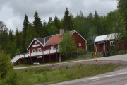 Men nå passerer jeg Dutch Mountain som er en tysk kafe hvor jeg stoppet i 2019 og kjøpte meg en is. Men jeg har ikke lyst til å kjøpe meg en is i dag