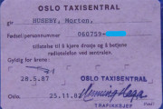 Jeg kjente litt på at Johnny og jeg hadde samme skole, bare at han holder på enda - i en Renault!