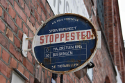 Men nå har vi kommet til stoppestedet Sporveismuseet, vil dere være med inn?