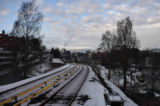 Nå står vi på Høyenhall T-banestasjon og ser i retning Brynseng