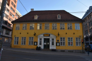 Neste på turen må bli Stortorvets Gjæstgiveri som ligger i Grensen. En staselig fin gammel bygning som har stått der i minst hundre år