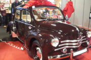 Vidar har også sett en Renault 4CV som vi ser bilde av her. Kan sverge på at jeg har sett den - kanskje den dukker opp på de andre bilene