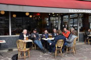 Le Studio Alpine Boulogne - Før vi går inn, må vi ta en liten pause da Metro-en i Paris ble en strabasiøs tur