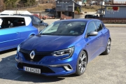 Så kommer en Renault Megane som har fått reparert girkassa si
