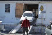 Han må være minst Supermann skal han overleve dette