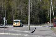 Politiet er også tilstede og passer på, sett den flere ganger mens vi stod her
