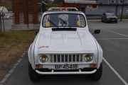 Vi må jo ta en titt på bilene her oppe også, dette er en Renault R4 JP4 fra 1989