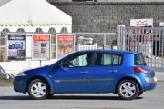 Neste som kommer er en Renault, og dette er en kombikupé. Var det denne modellen som ble kalt Golf-killer fra Frankrike?