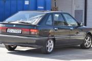 Så hvis vi skriver Renault 21 TXE fra 1990, da blir vi litt klokere. Og legger vi på Hatchback, automat og 0 til 100 km/h på 12.1 sekunder, da snakker vi