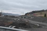 Nå er vi ved Roa og her skal det komme en firefelts motorvei som skal gå til Gran hvor den møter den nye motorveien som ble ferdig i 2017