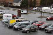 Men nå har vi blitt 11 Renault biler, det er fint her oppe og så er det tak her