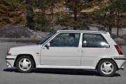 Jeg ser at han skryter av at Renault 5 er 50 år, men det er noen år siden