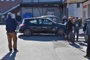 Enten så brukte han lang tid på å rygge ned fra rampa, eller så har jeg vært rask med bilder. Men her er  Renault Megane fra 2005 trygt nede