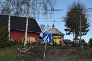 Tujahekken vokser ikke så fort, så jeg ser to kjenninger her