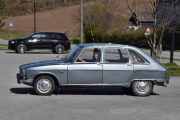 Men her kommer det en Renault 16 til, det er en Renault 16 TL fra 1968. Da er dette 1 generasjon som ble levert uten ryggelys, men det vet dere sikkert. Da har vi to av dem her i dag