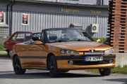 Her står det enda en Peugeot, det er en Peugeot 306 Cabriolet fra 1999. Da ble utvalget av Peugeot bra her i dag